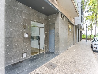 Piso y Plazas de aparcamiento en C/ Agudes - Girona - 5