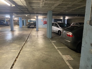 Piso y Plazas de aparcamiento en C/ Agudes - Girona - 6