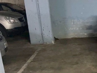 Piso y Plazas de aparcamiento en C/ Agudes - Girona - 8