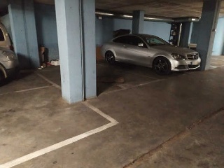 Piso y Plazas de aparcamiento en C/ Agudes - Girona - 12