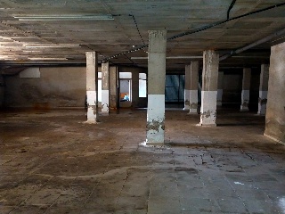 Locales en C/ Trinquet, Deltebre (Tarragona) 4