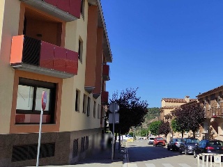 Piso y Plazas de garaje en C/ Talamanca - Navarcles - Barcelona 2
