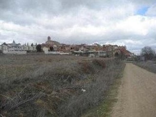 Suelo urbanizable delimitado en Simancas (Valladolid) 7