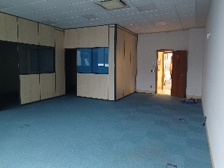 Oficinas y garajes en Vitoria-Gasteiz 6