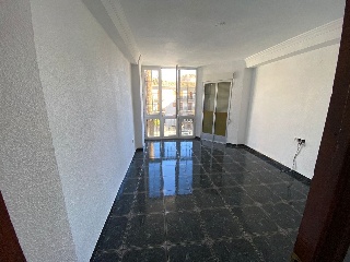 Piso en C/ Cuesta Arca, Loja (Granada) 5