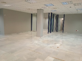 Local comercial en C/ Prim - Carmona - Sevilla 4