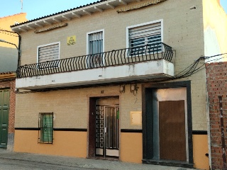Piso en venta en Argamasilla De Alba de 162  m²