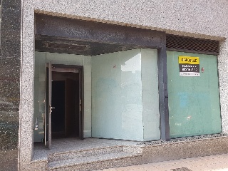 Local en C/ Palacio Valdés - Avilés - Asturias 2