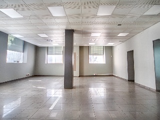 Local en Pz Damia Mateu, Llinars del Vallès (Barcelona) 11