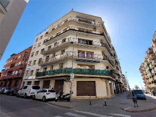 Local en venta en Pineda De Mar de 83  m²