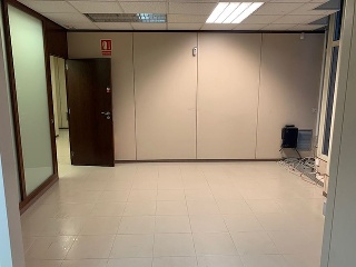 Local en C/ Jaume Isern - Mataró - Barcelona 14