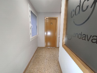 Local en C/ Consell de Cent, Barcelona 11