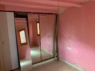 24670-0001 4