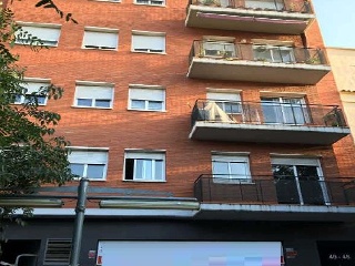 Garaje en venta en Santa Coloma De Gramenet de 27  m²