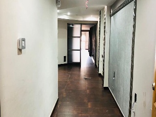 Piso en Av dels esports 5