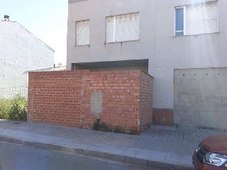 Local en Av Bernardo María Calzada 2