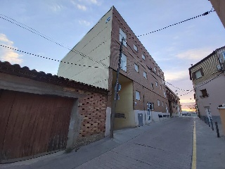 24082-0002 4