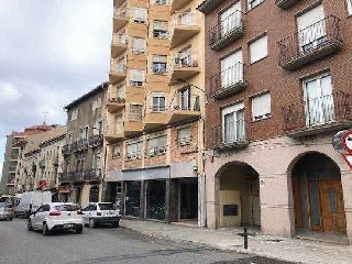 Garaje en venta en Berga de 380  m²