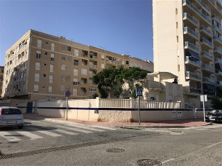 01687-0001 4