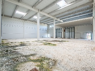 Conjunto de naves industriales y suelos en Ayerbe - Huesca 4