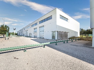 Conjunto de naves industriales y suelos en Ayerbe - Huesca 16
