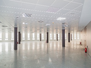 Promoción de oficinas y garajes en C/ Osca, Zaragoza  6