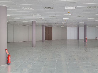 Promoción de oficinas y garajes en C/ Osca, Zaragoza  7