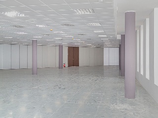 Promoción de oficinas y garajes en C/ Osca, Zaragoza  8