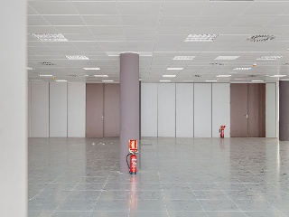 Promoción de oficinas y garajes en C/ Osca, Zaragoza  4