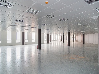 Promoción de oficinas y garajes en C/ Osca, Zaragoza  7
