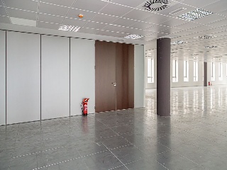 Promoción de oficinas y garajes en C/ Osca, Zaragoza  2