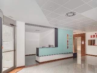 Promoción de oficinas y garajes en C/ Osca, Zaragoza  10