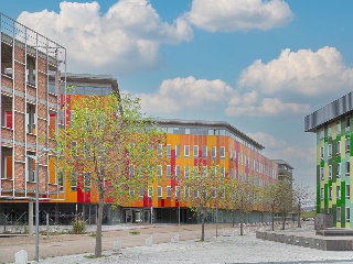 Promoción de oficinas y garajes en C/ Osca, Zaragoza  28