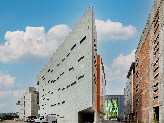 Promoción de oficinas y garajes en C/ Osca, Zaragoza  29