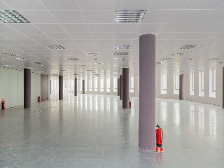 Promoción de oficinas y garajes en C/ Osca, Zaragoza  4