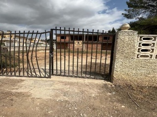 Viviendas en construcción detenida en Godelleta - Valencia - 2