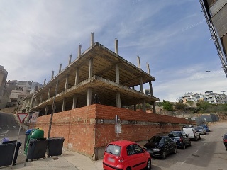Edificio en construcción en C/ la Losa 2
