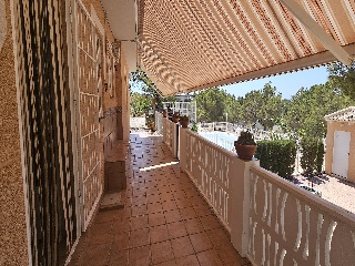 Chalet indpendiente con parcela rústica 17