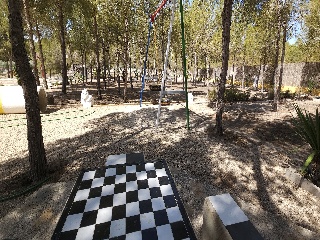 Chalet indpendiente con parcela rústica 23