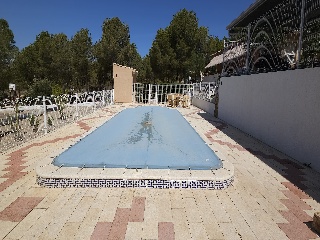 Chalet indpendiente con parcela rústica 25