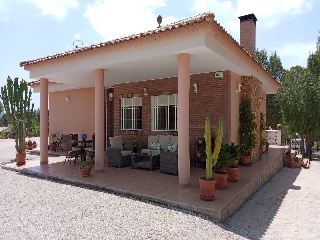 Chalet indpendiente con parcela rústica 29
