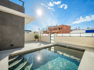 Chalet independiente en Benijófar 46