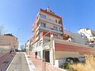 Piso y plazas de garaje en C/ Roger de Lluria  2