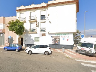 Piso en venta en Roquetas De Mar de 120  m²