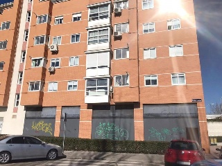 15838-0001 3