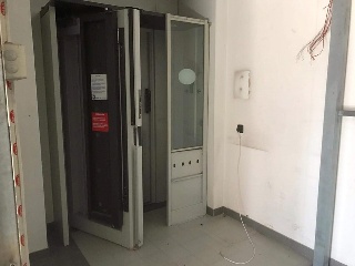 15838-0001 11