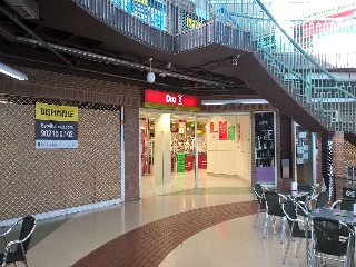 Local en Av Pico Ocejón 3