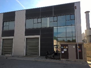 Nave en Ctra de Dosrius 2
