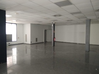 Local comercial en C/ Catalunya - Reus - Tarragona 2
