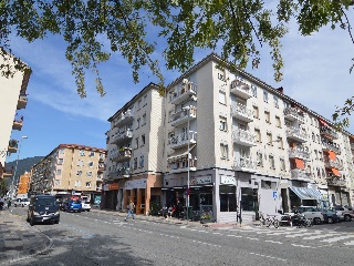 Local en venta en Pamplona de 69  m²